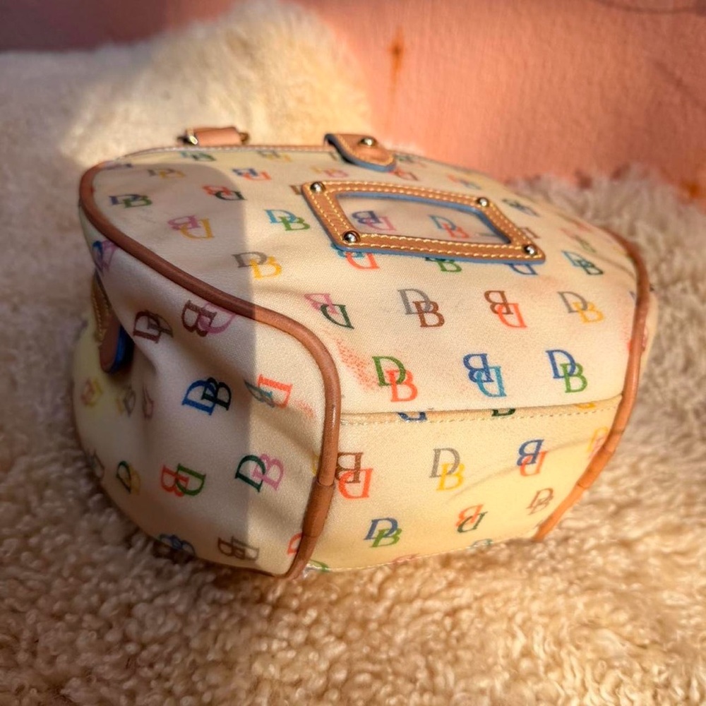 Rare Dooney & Bourke Circle It Bag - Picture 5 of 6